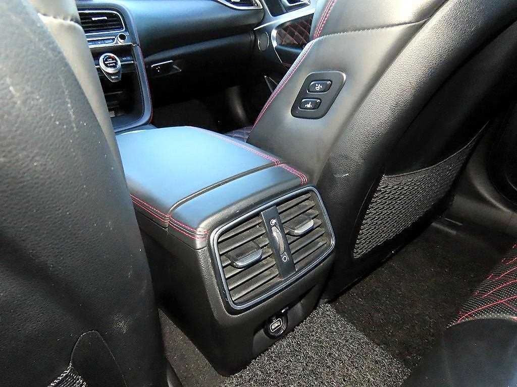 Genesis G70 2018 Gris - Importación desde Corea - HF Imports Iquique - Foto 17