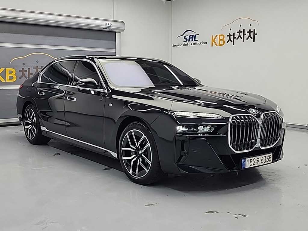 BMW 7 Series - Vista 4