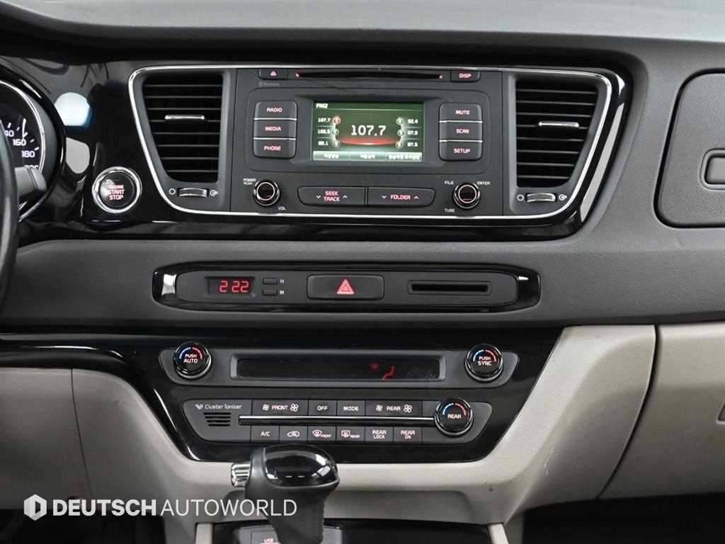 KIA Carnival 2016 Gris - Importación desde Corea - HF Imports Iquique - Foto 14