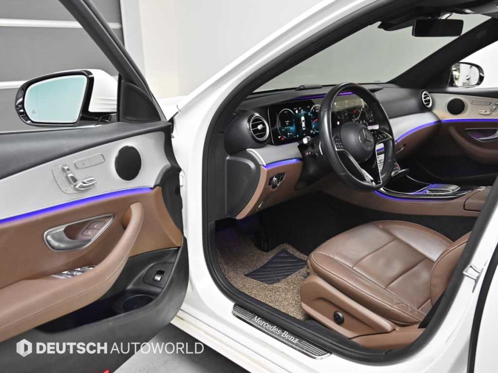 Mercedes Benz E class - Vista 11