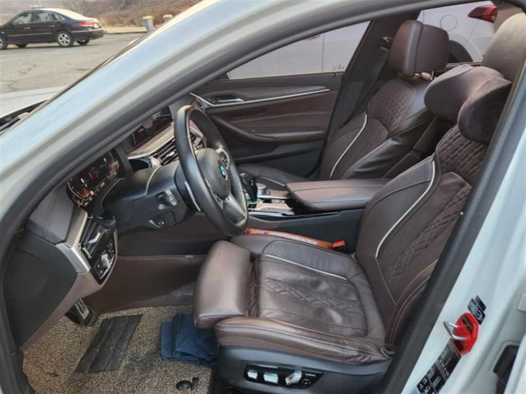 BMW 5 Series - Vista 3