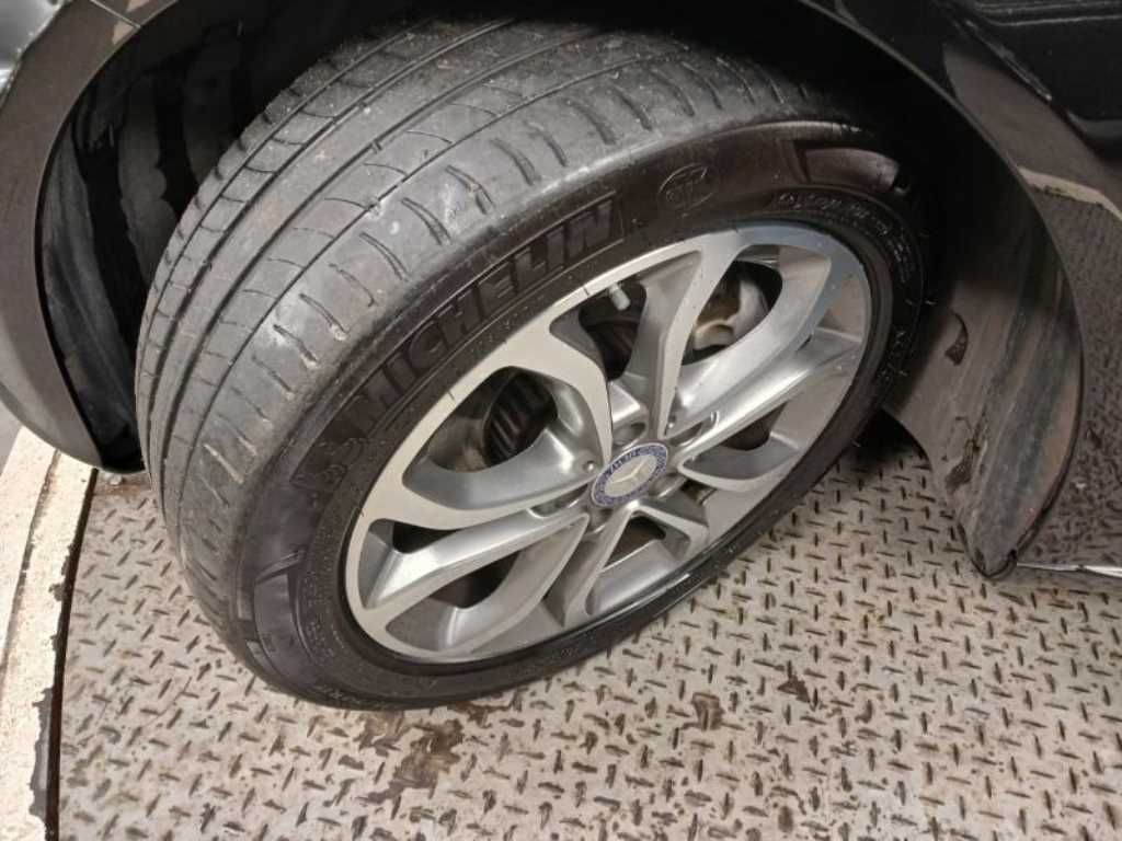 Mercedes Benz C Class 2017 Negro - Importación desde Corea - HF Imports Iquique - Foto 20