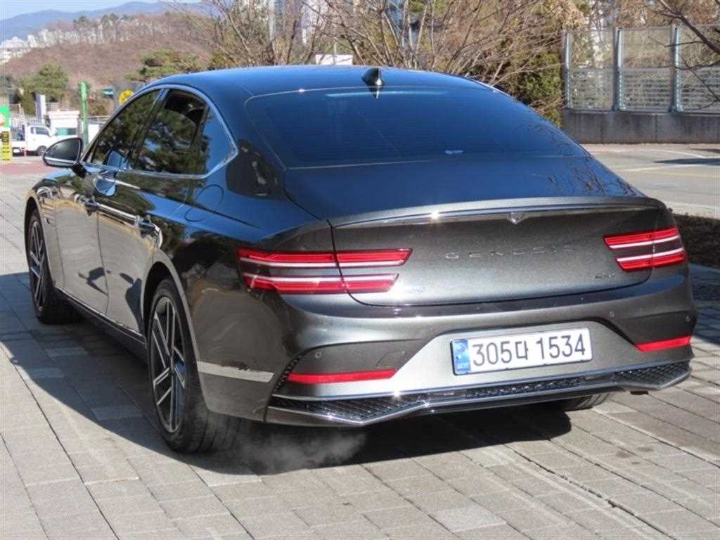 Genesis G80 - Vista 4