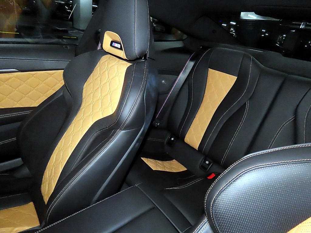 BMW 8 Series - Vista 7