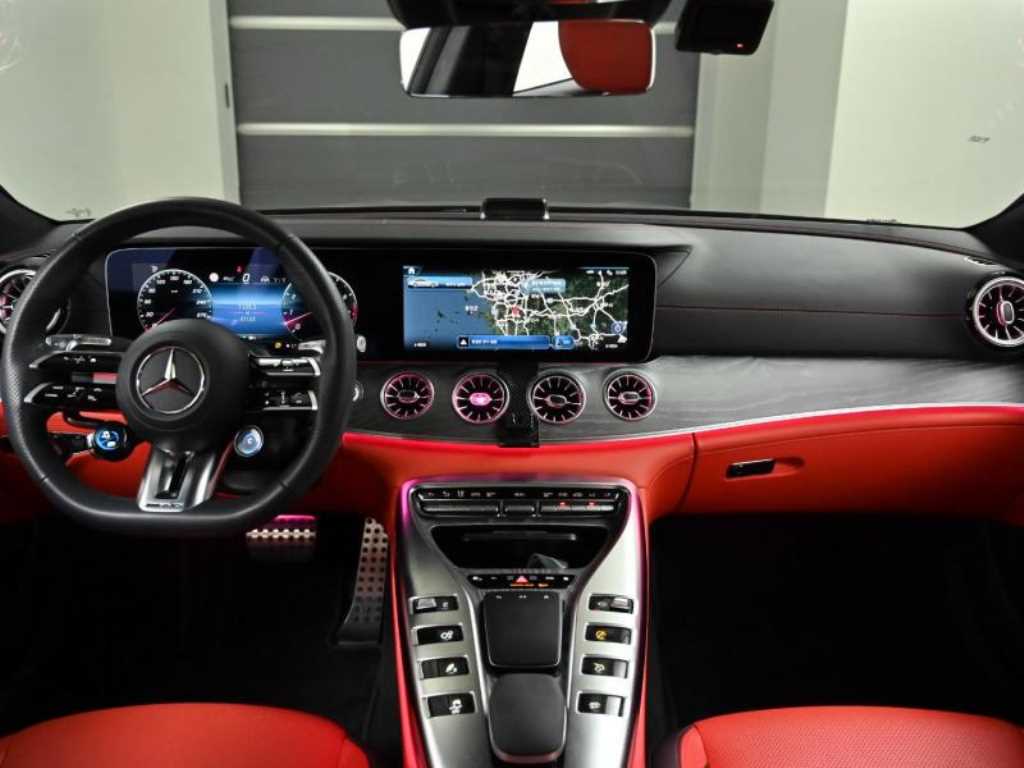 Mercedes Benz AMG GT - Vista 7