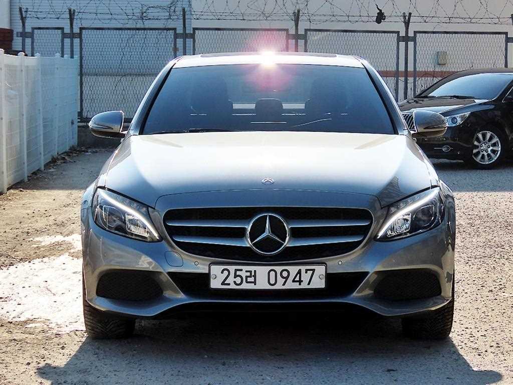 Mercedes Benz C Class 2016 Gris - Importación desde Corea - HF Imports Iquique - Foto 1