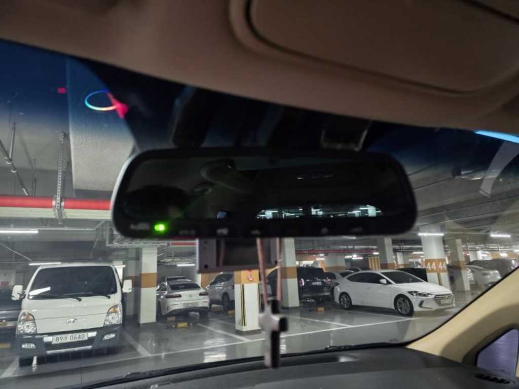 KIA Carnival - Vista 8