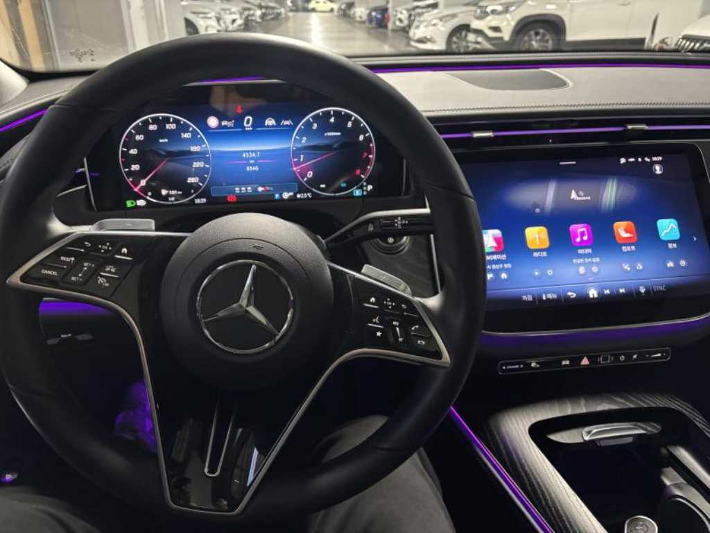 Mercedes Benz E class - Vista 7