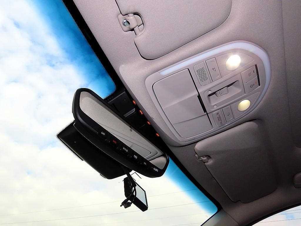 Genesis G70 2018 Rojo - Importación desde Corea - HF Imports Iquique - Foto 16