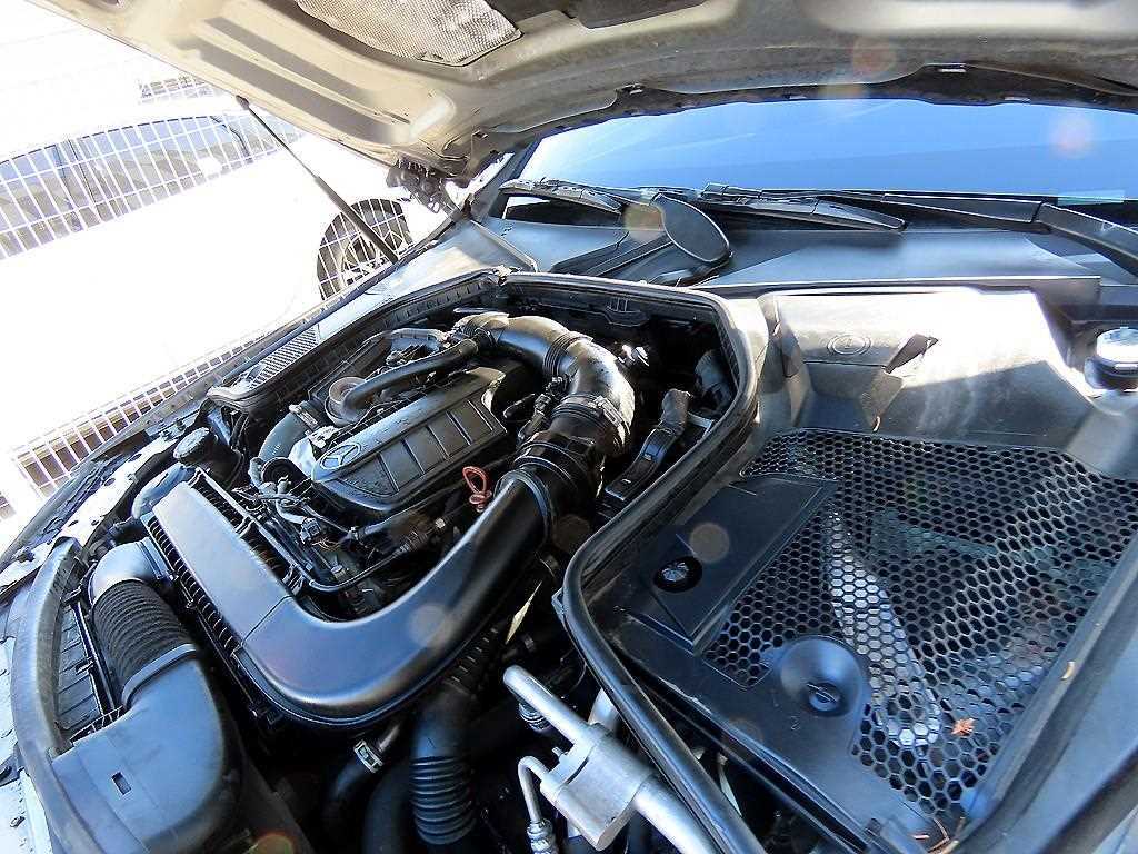 Mercedes Benz C Class 2016 Gris - Importación desde Corea - HF Imports Iquique - Foto 17