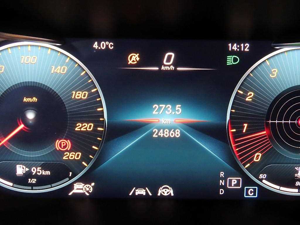 Mercedes Benz GLC Class - Vista 9