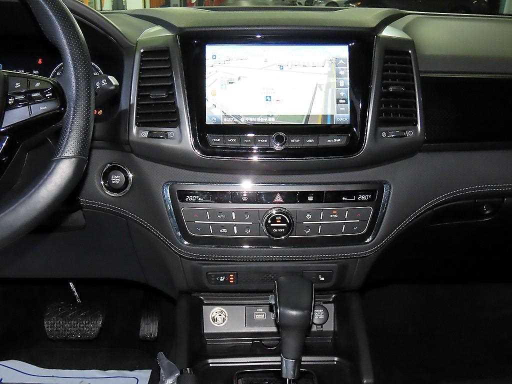 Ssangyong Rexton - Vista 11