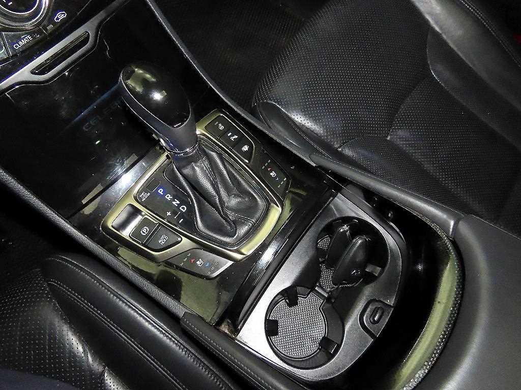 HYUNDAI Grandeur - Vista 12