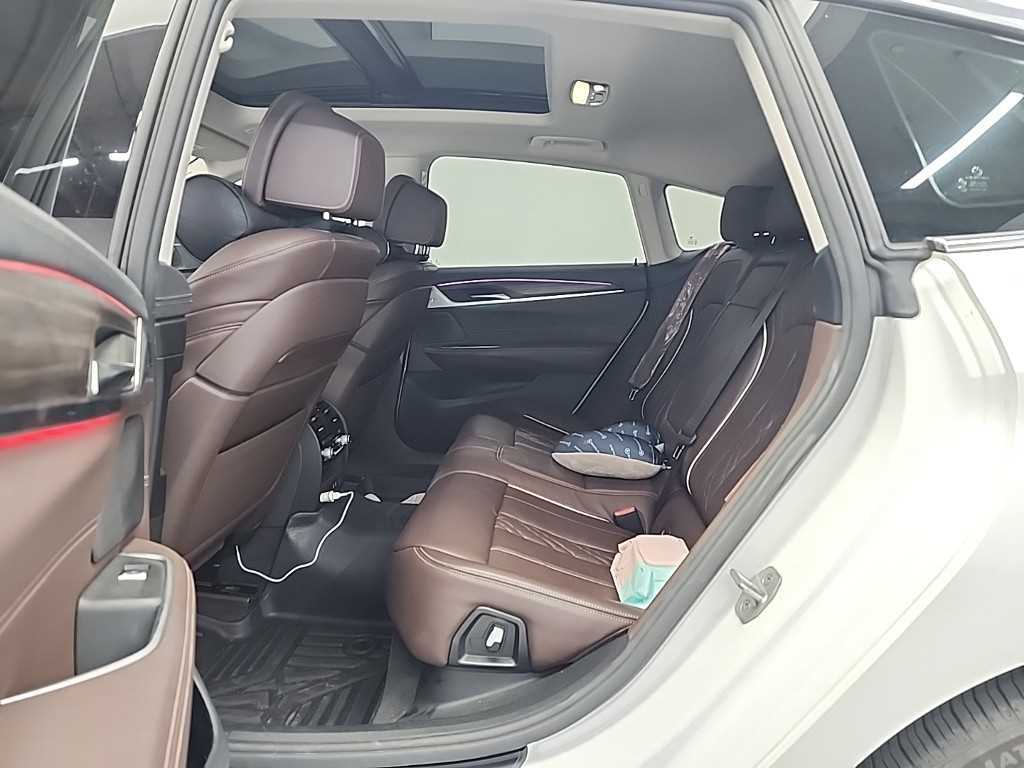 BMW Gran Turismo - Vista 12