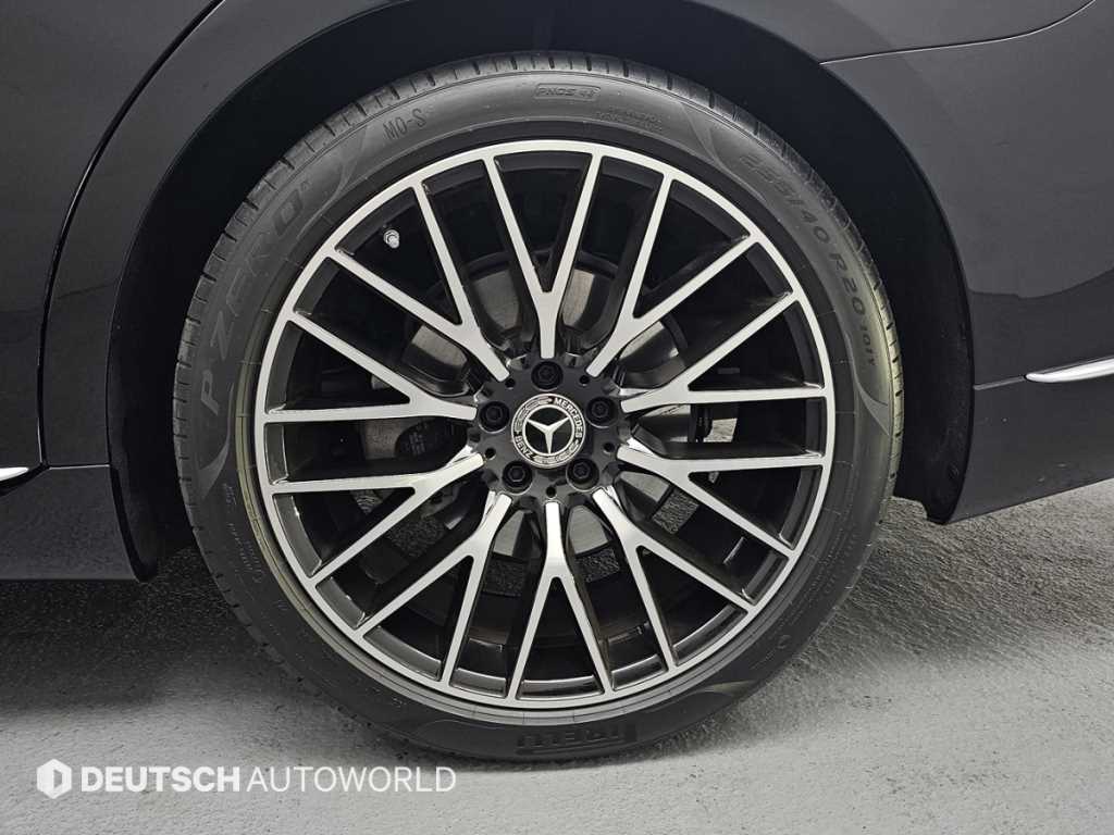 Mercedes Benz S Class - Vista 5