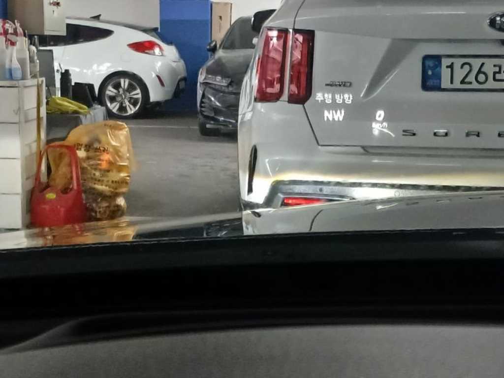 Mercedes Benz C Class 2017 Negro - Importación desde Corea - HF Imports Iquique - Foto 15