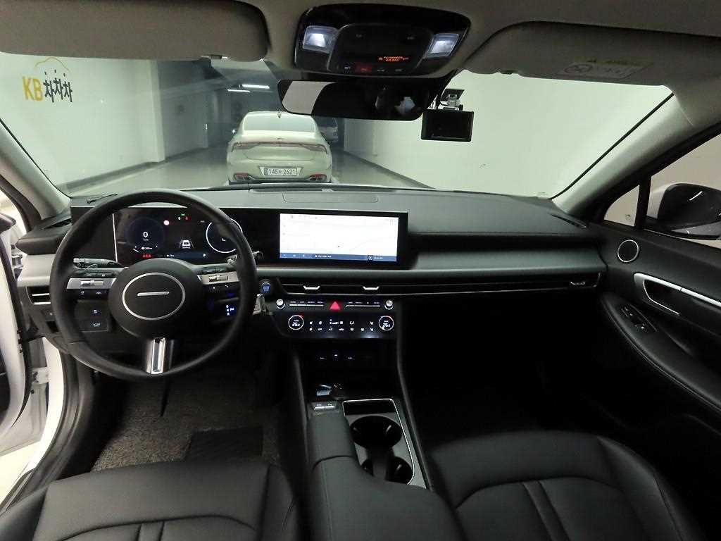 HYUNDAI Sonata - Vista 6