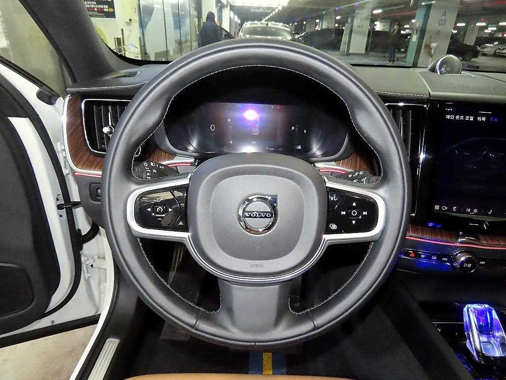 Volvo XC60 - Vista 8