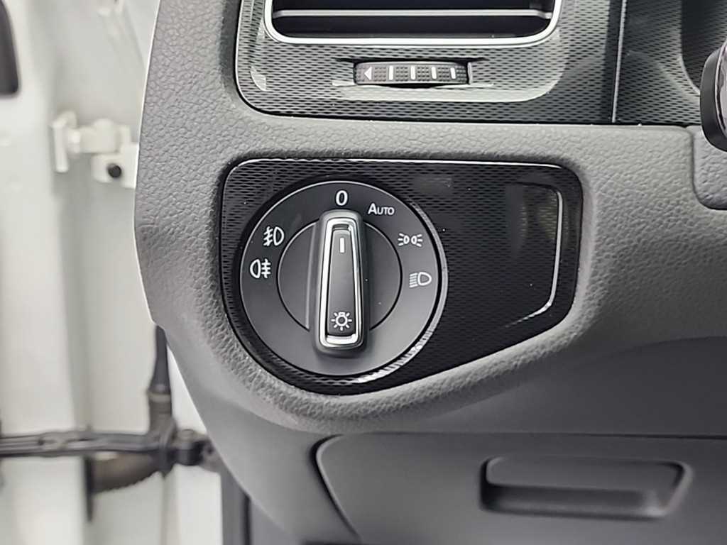 Volkswagen Golf 2015 Blanco - Importación desde Corea - HF Imports Iquique - Foto 17