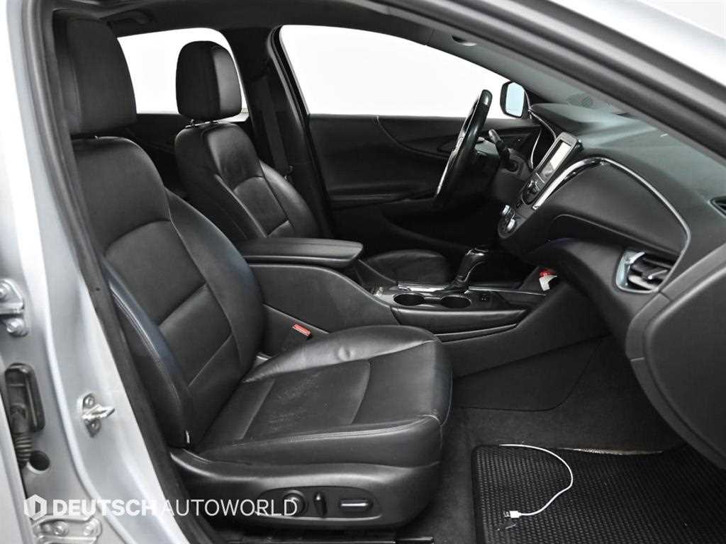 Chevrolet Malibu - Vista 10