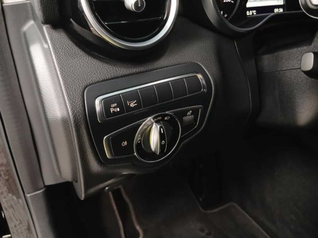 Mercedes Benz C Class - Vista 11
