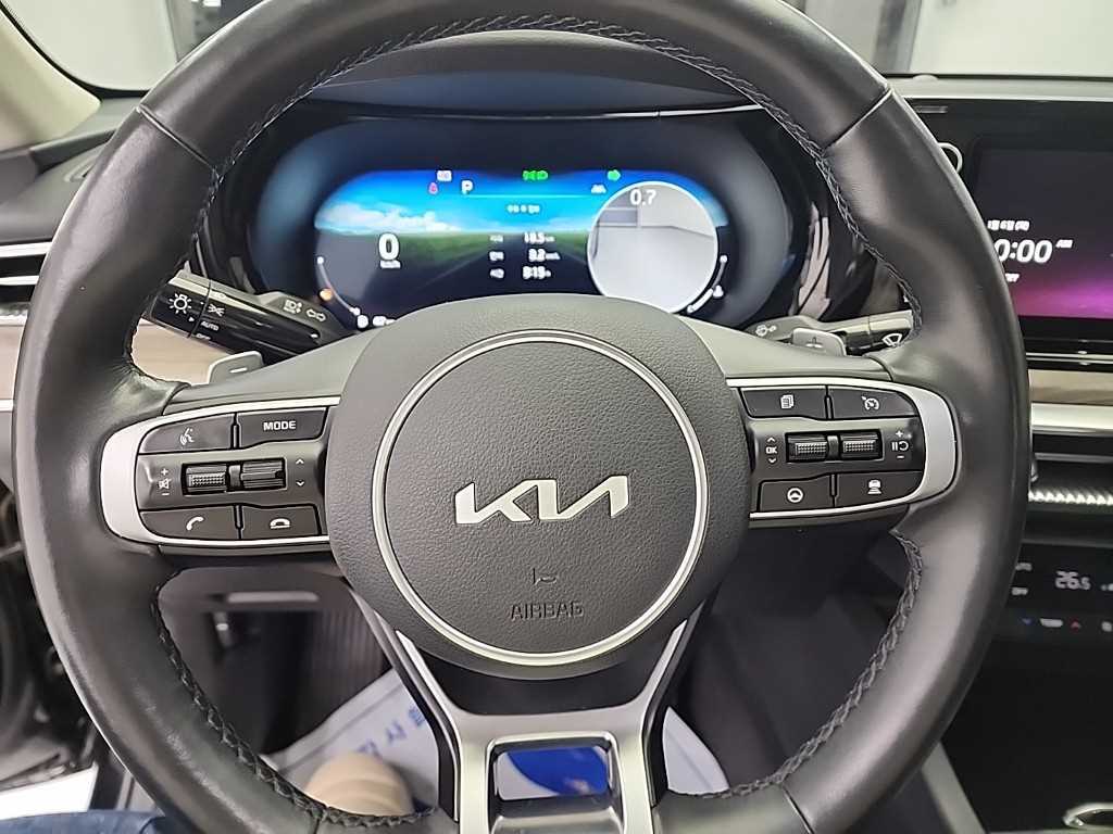 KIA K5 - Vista 9