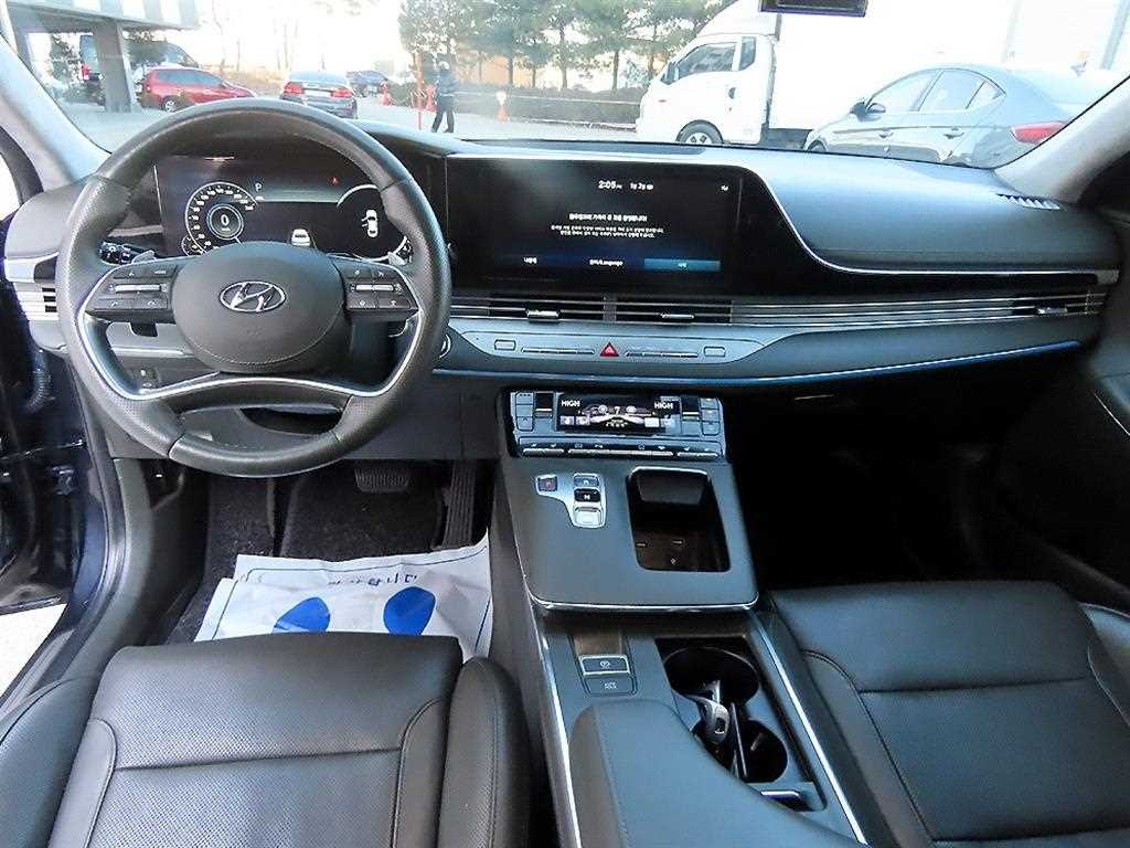 HYUNDAI Grandeur - Vista 7