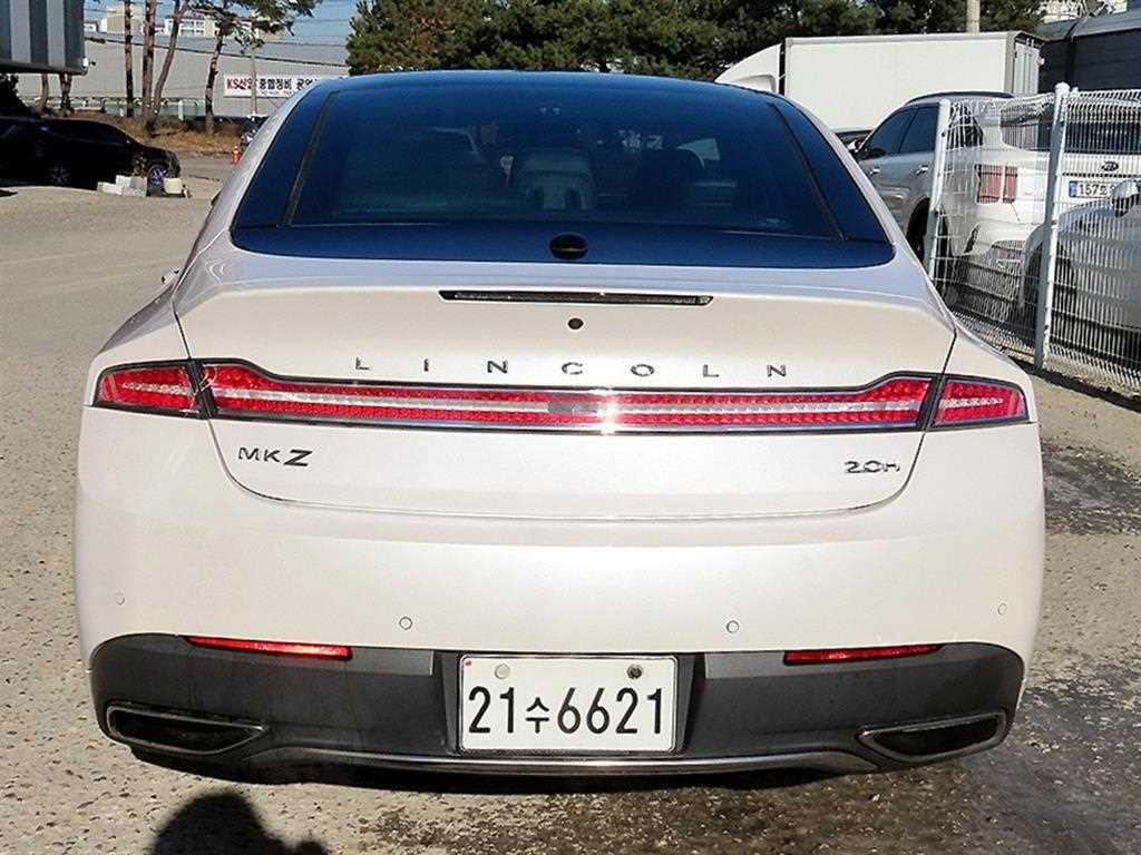 Lincoln MKZ - Vista 4