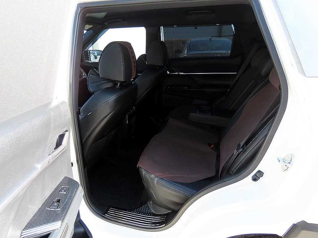 Ssangyong Torres - Vista 6