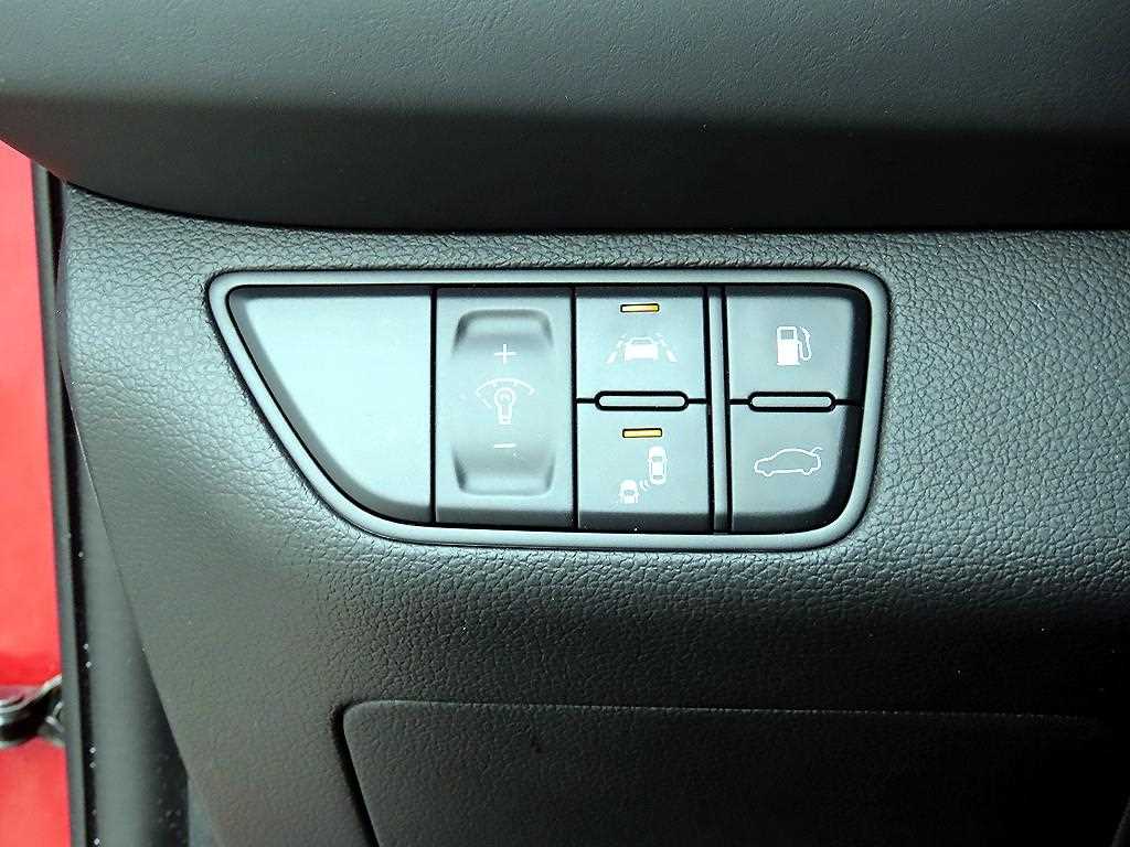 Genesis G70 2018 Rojo - Importación desde Corea - HF Imports Iquique - Foto 13