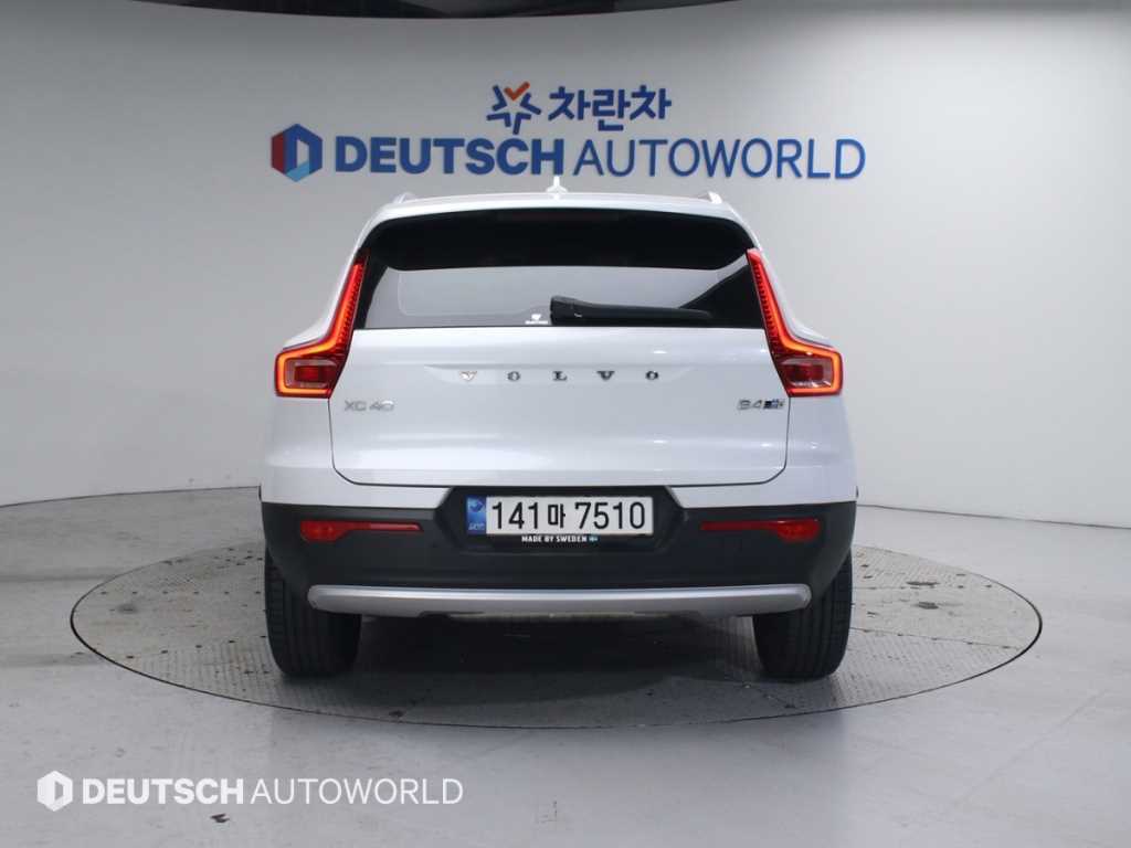 Volvo XC40 - Vista 4