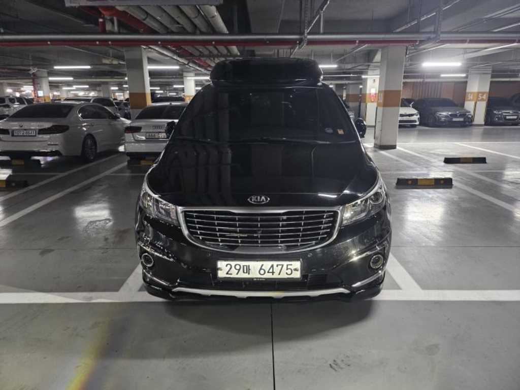 KIA Carnival 2018 Negro - Importación desde Corea - HF Imports Iquique - Foto 1