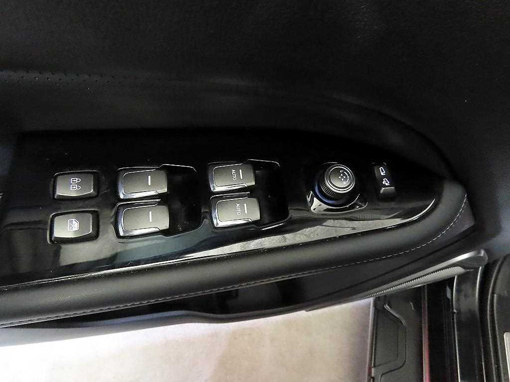 Ssangyong Rexton 2018 Negro - Importación desde Corea - HF Imports Iquique - Foto 13