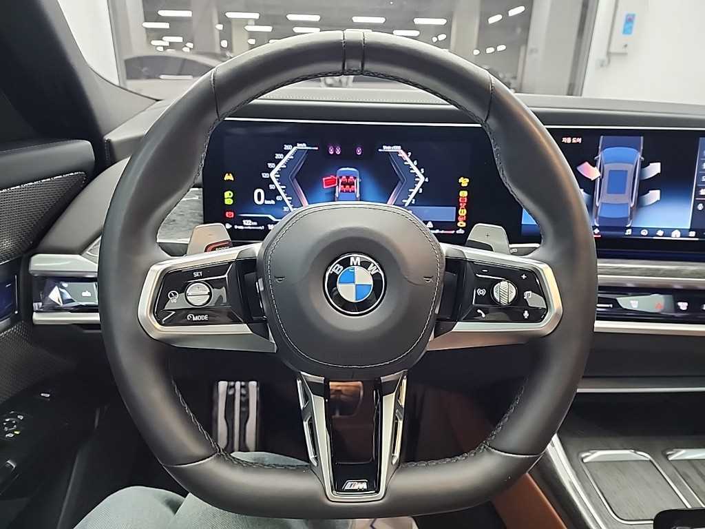 BMW 7 Series - Vista 9