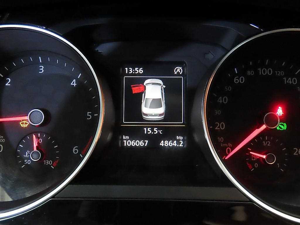 Volkswagen Jetta 2015 Gris - Importación desde Corea - HF Imports Iquique - Foto 16