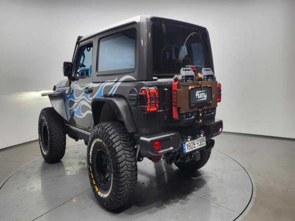 Jeep Wrangler - Vista 4
