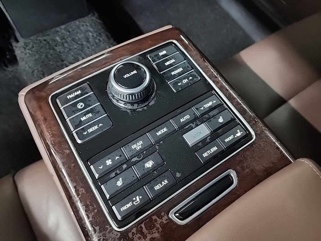 HYUNDAI Equus 2015 Negro - Importación desde Corea - HF Imports Iquique - Foto 15