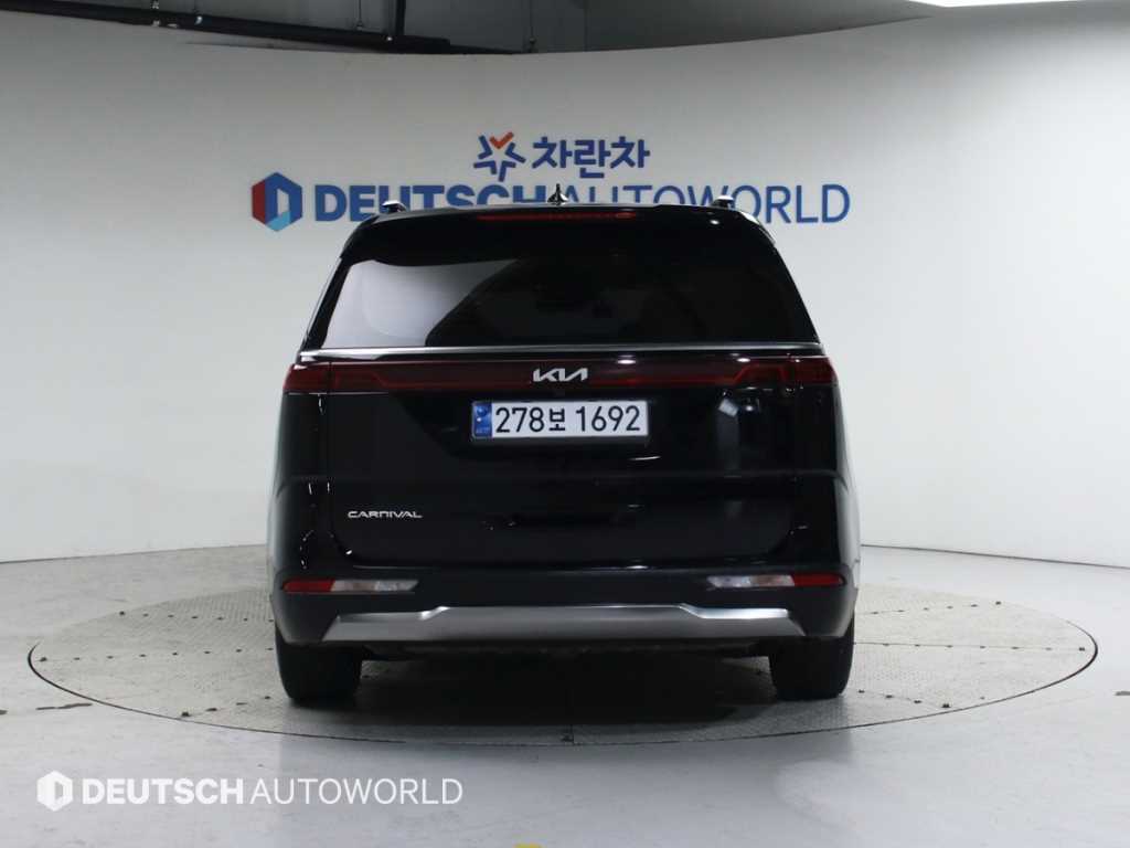 KIA Carnival - Vista 4