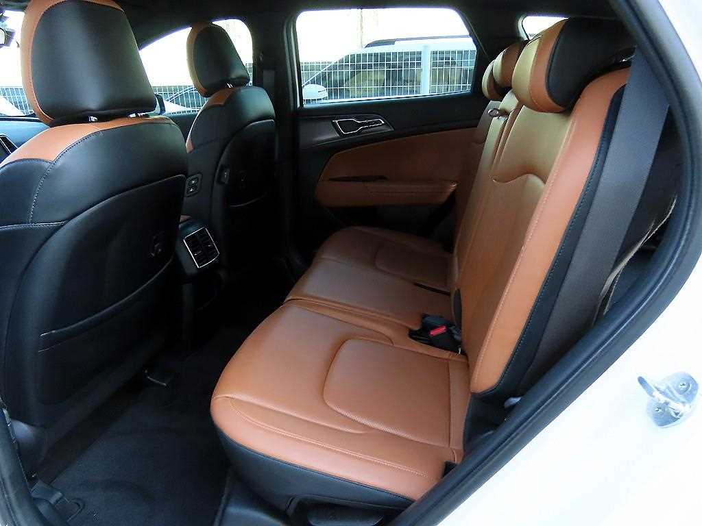 KIA Sportage - Vista 6