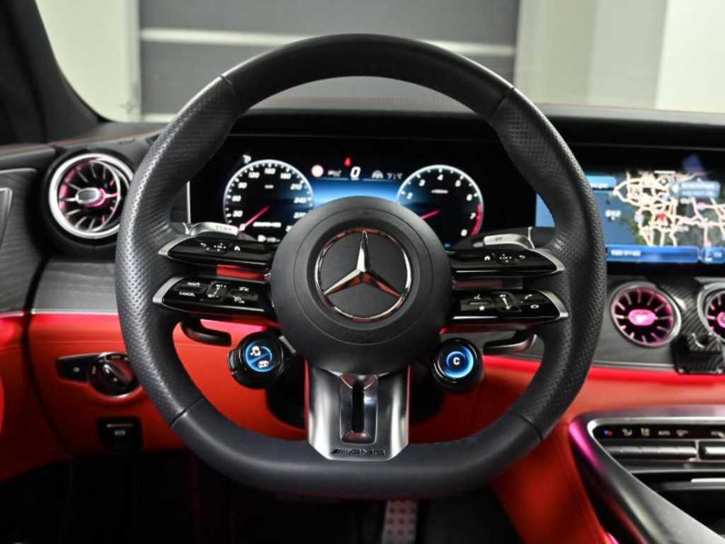 Mercedes Benz AMG GT - Vista 12