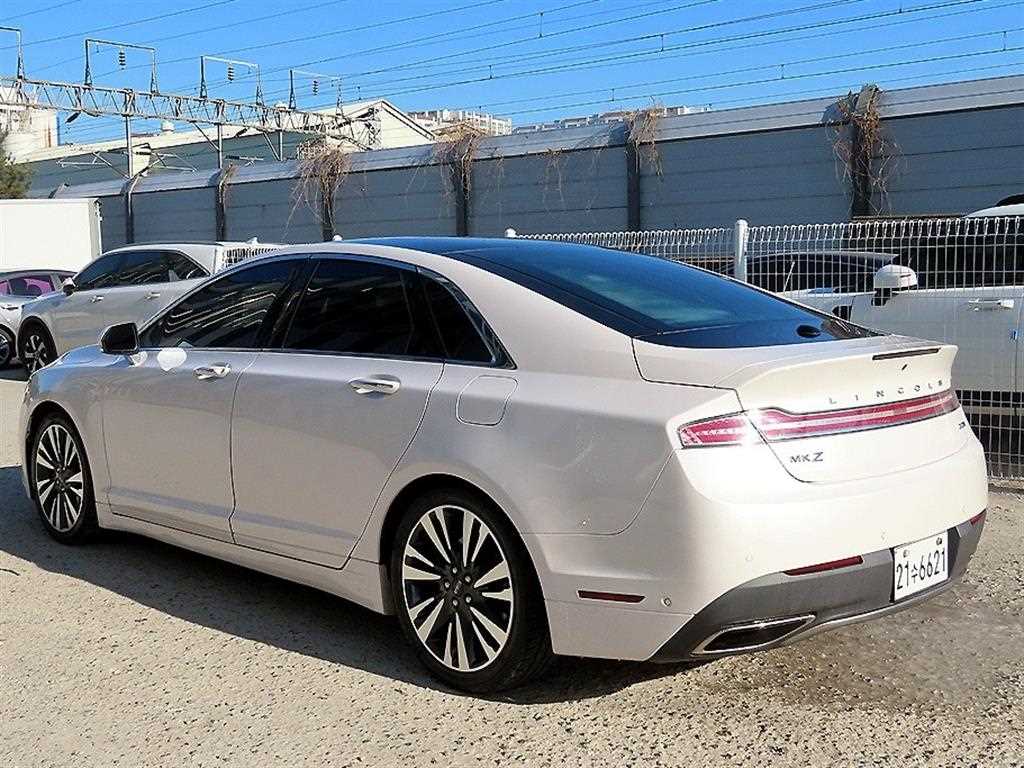 Lincoln MKZ - Vista 3