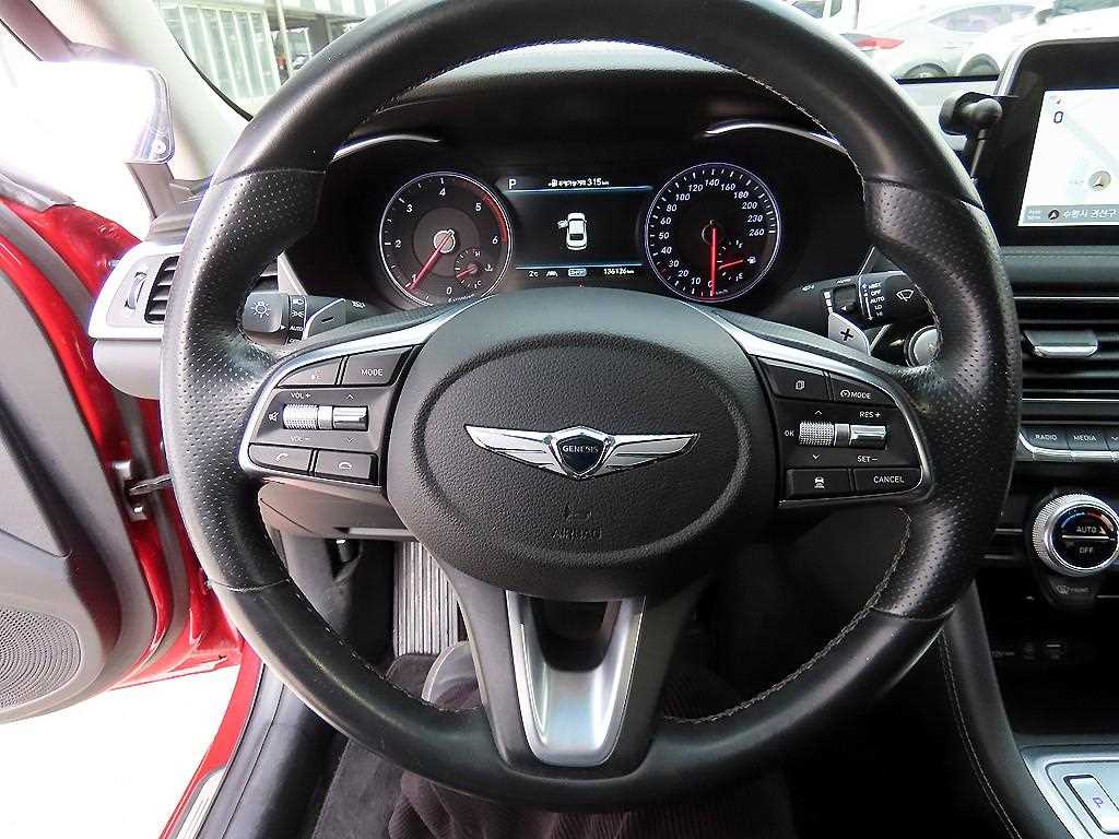 Genesis G70 - Vista 8