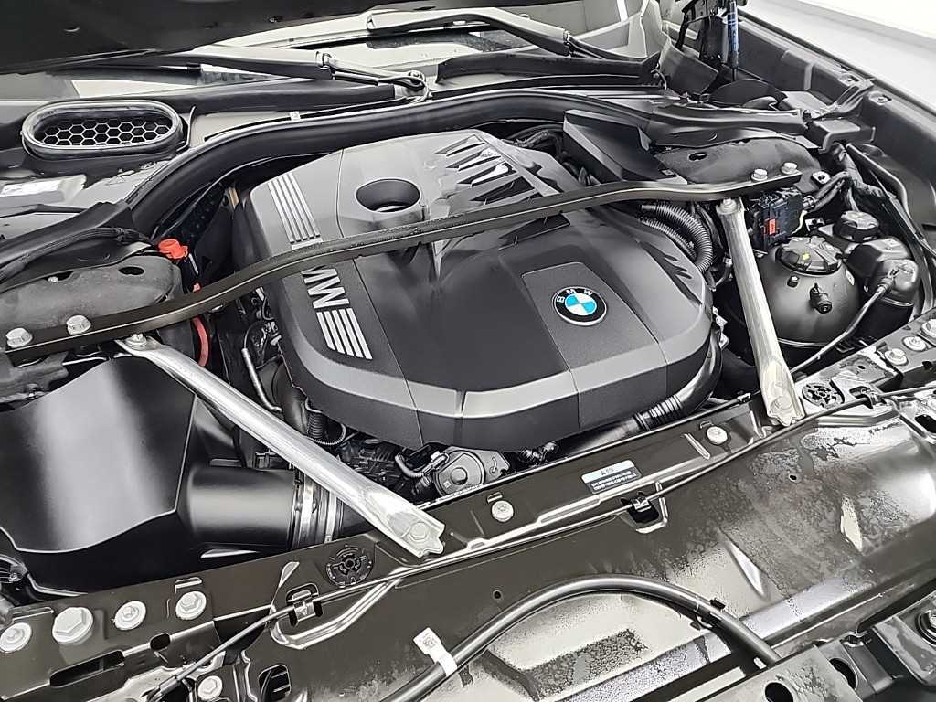 BMW 7 Series - Vista 5