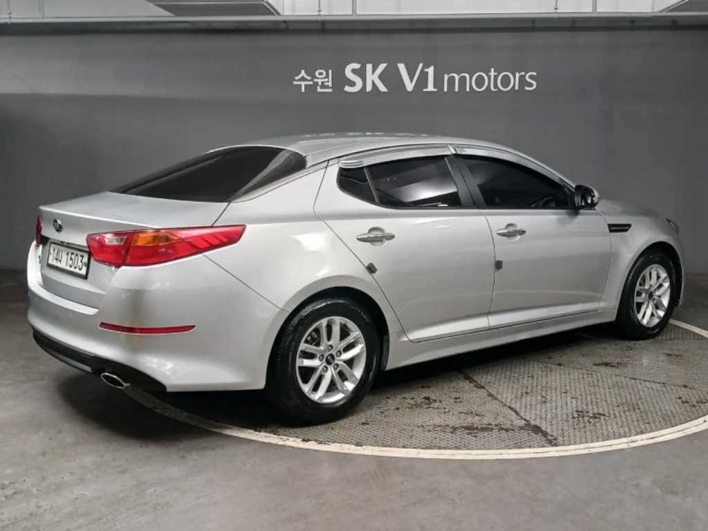 KIA K5 - Vista 6
