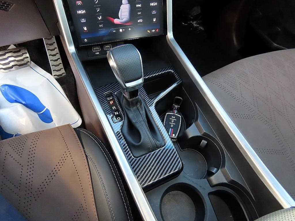 Ssangyong Torres - Vista 10