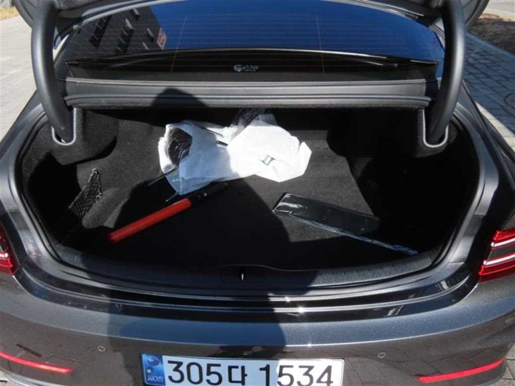 Genesis G80 2025 Gris - Importación desde Corea - HF Imports Iquique - Foto 18