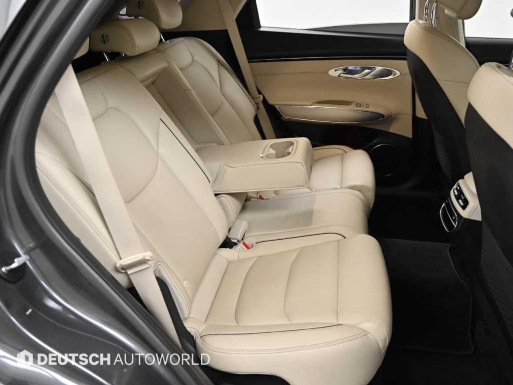 Genesis GV70 - Vista 12