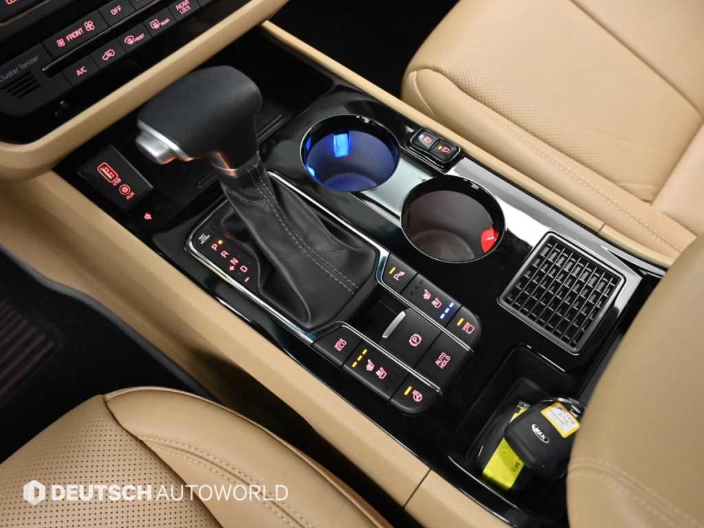 KIA Carnival - Vista 9