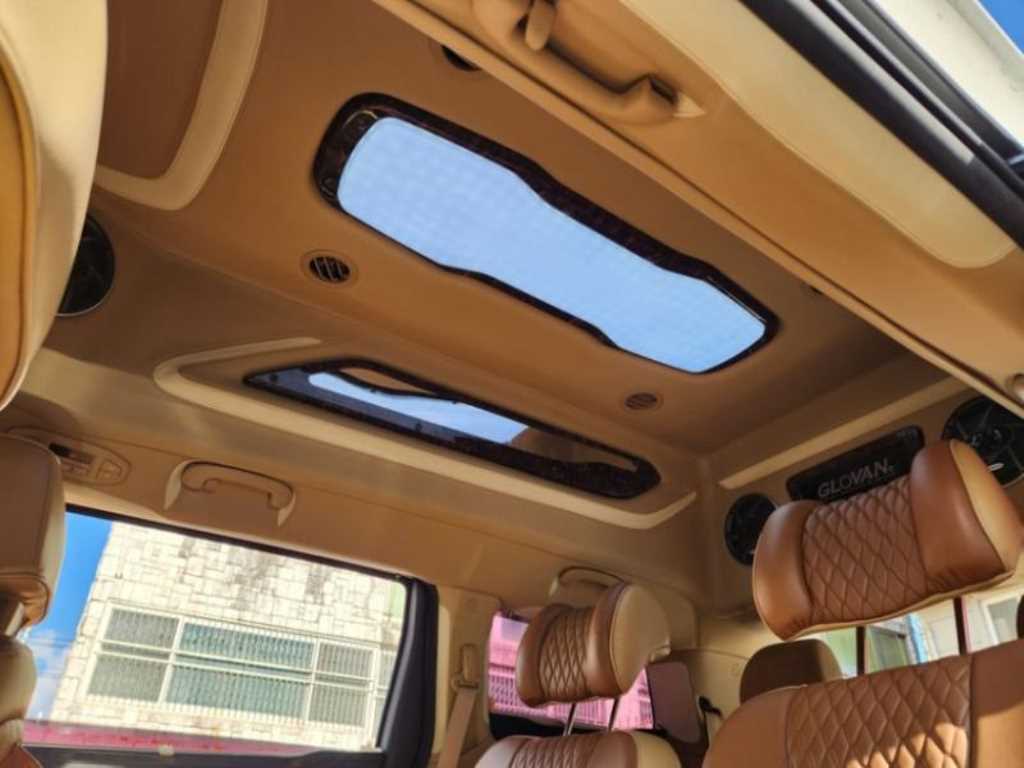 KIA Carnival - Vista 6