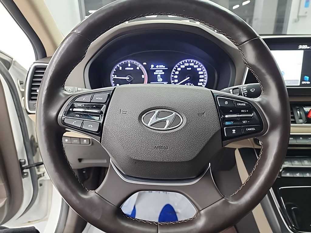 HYUNDAI Grandeur - Vista 9